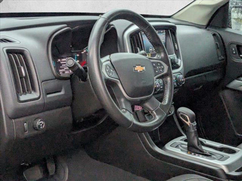 Used 2022 Chevrolet Colorado 2WD LT Truck Crew Cab