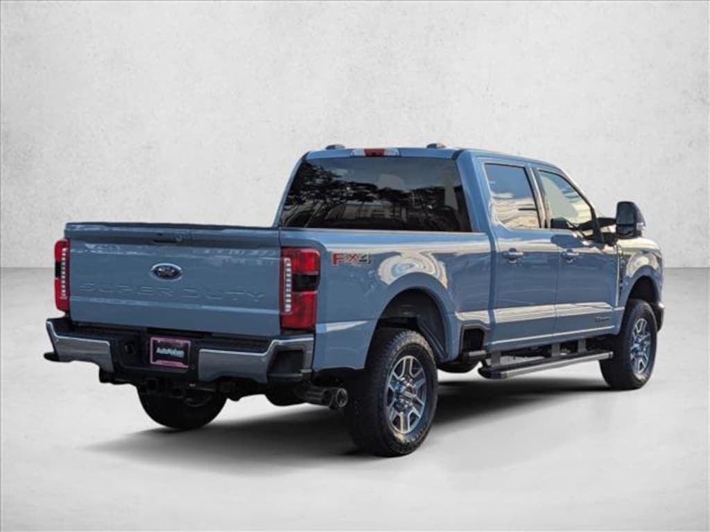 New 2026 Ford F-250 LARIAT Truck Crew Cab