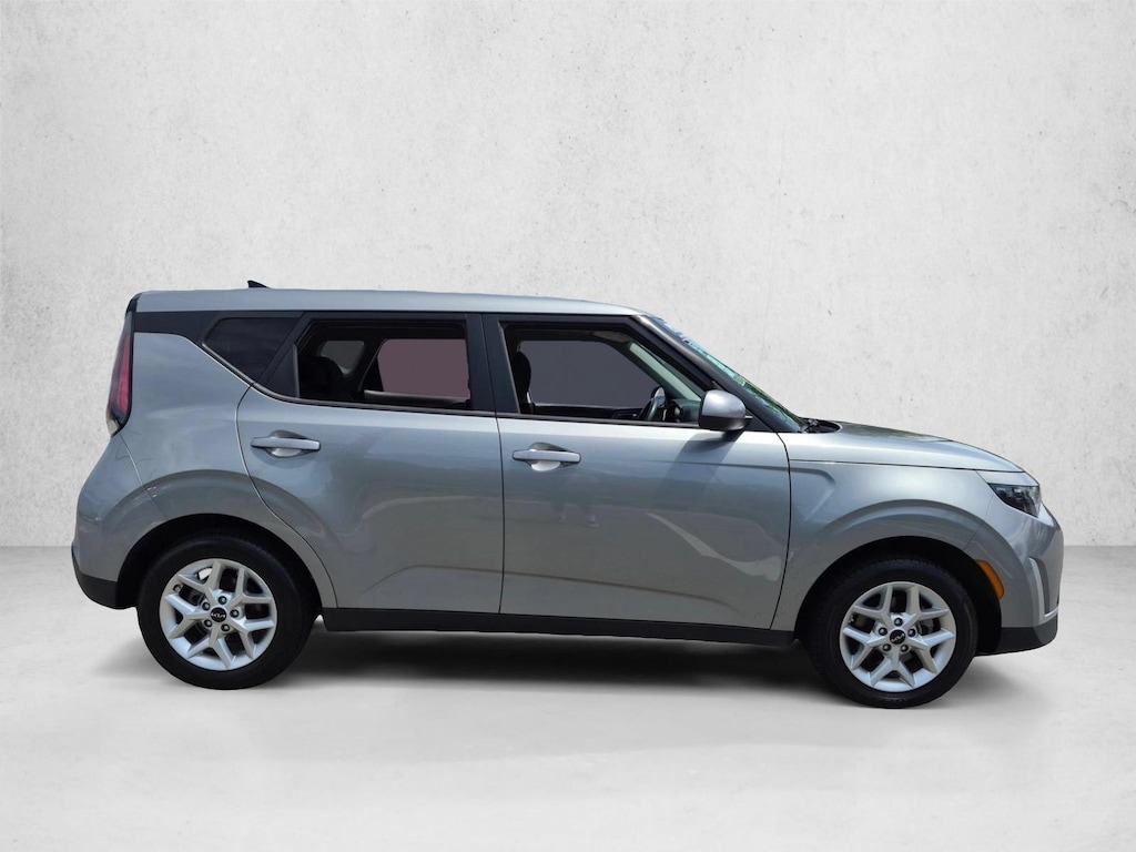 Used 2024 Kia Soul LX Hatchback
