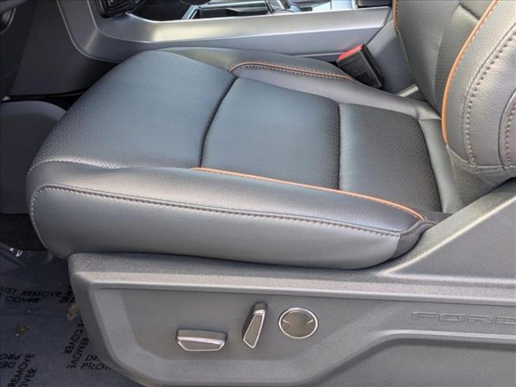 New 2025 Ford F-150 LARIAT Truck SuperCrew Cab