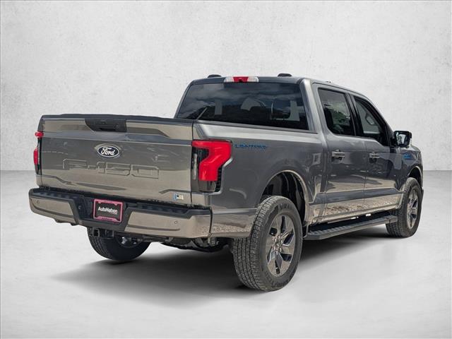 2025 Ford F-150 Lightning photo 2