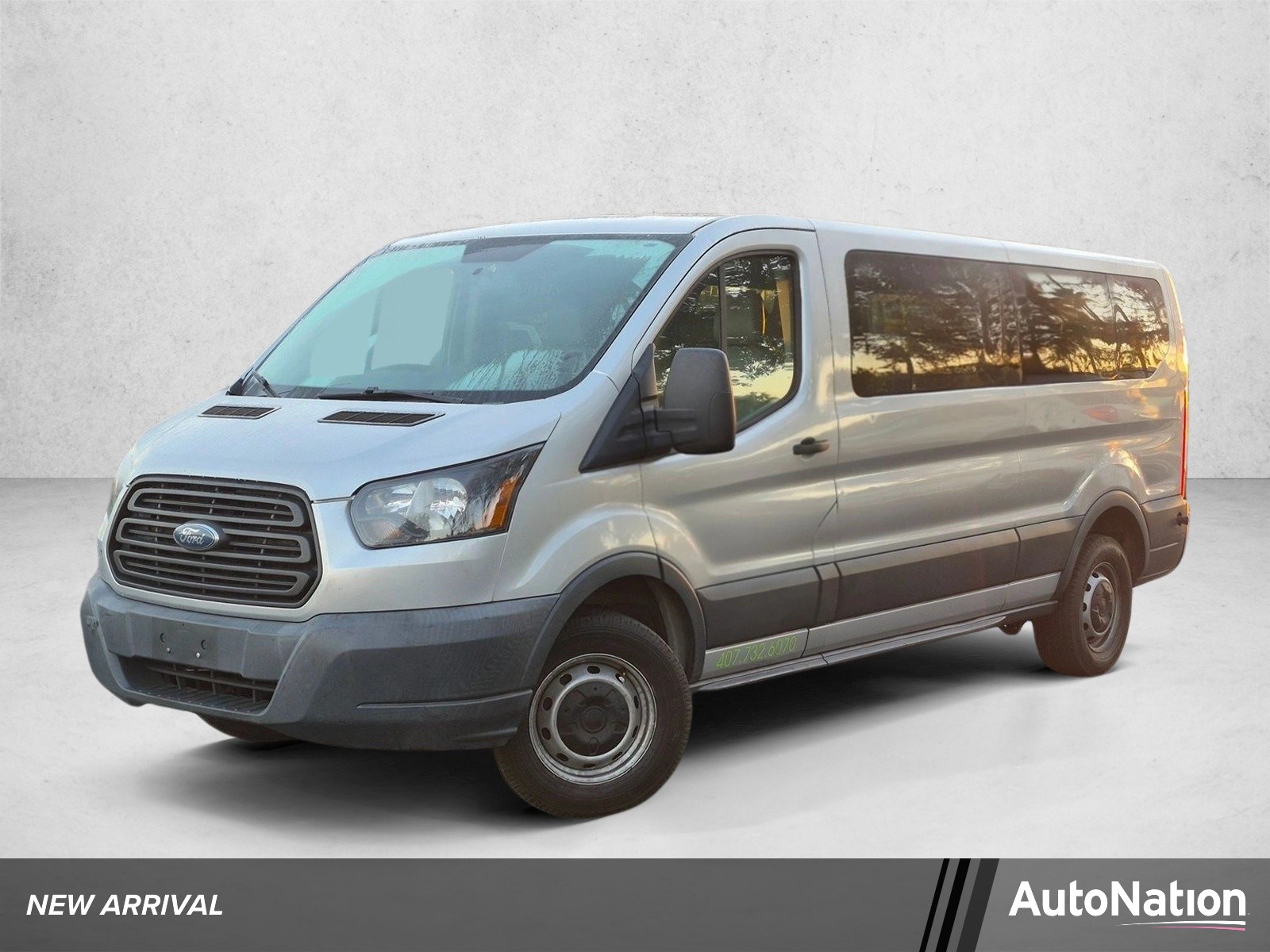  Ford Transit-350