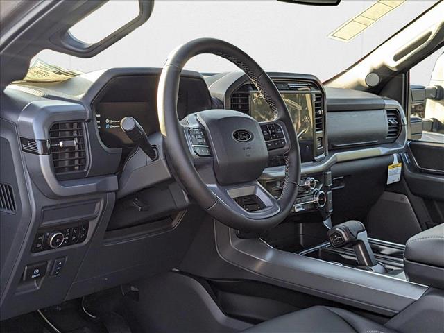 2025 Ford F-150 XLT photo 3