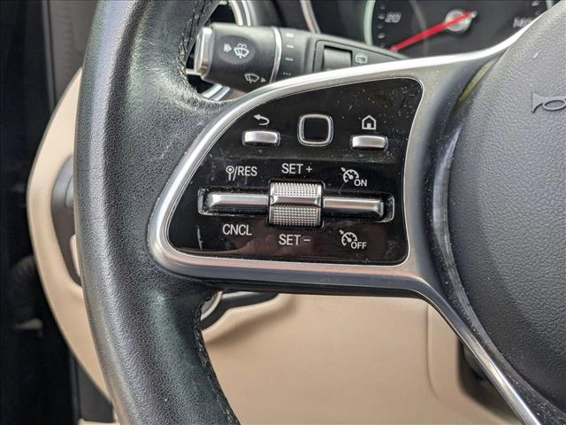 2020 Mercedes Benz GLC 300 photo 3