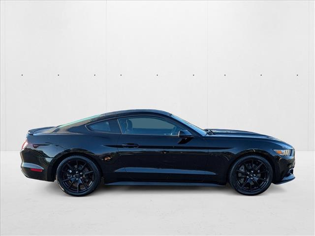 2017 Ford Mustang GT photo 3