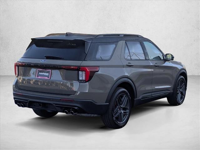 2026 Ford Explorer ST photo 2