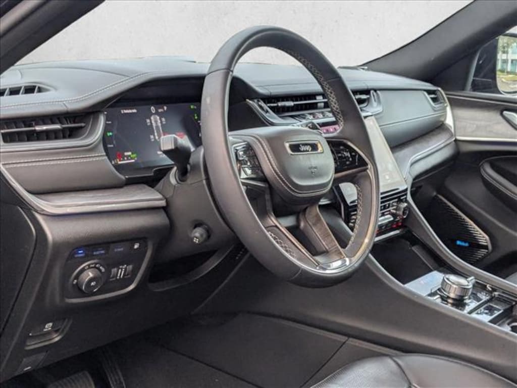 Used 2022 Jeep Grand Cherokee 4xe Overland SUV