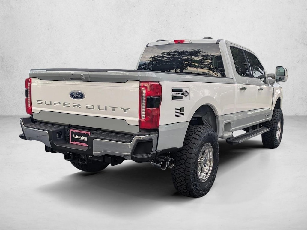 New 2026 Ford F-250 LARIAT Truck Crew Cab