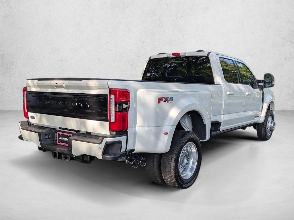 New 2026 Ford F-450 Platinum Truck Crew Cab