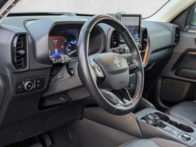 2023 Ford Bronco Sport Outer Banks photo 2