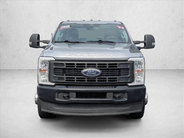 2023 Ford F-350 XL photo 2