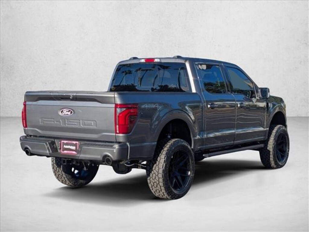 New 2025 Ford F-150 LARIAT Truck SuperCrew Cab
