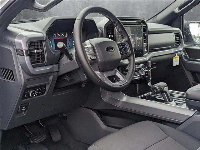 2025 Ford F-150 XLT photo 3