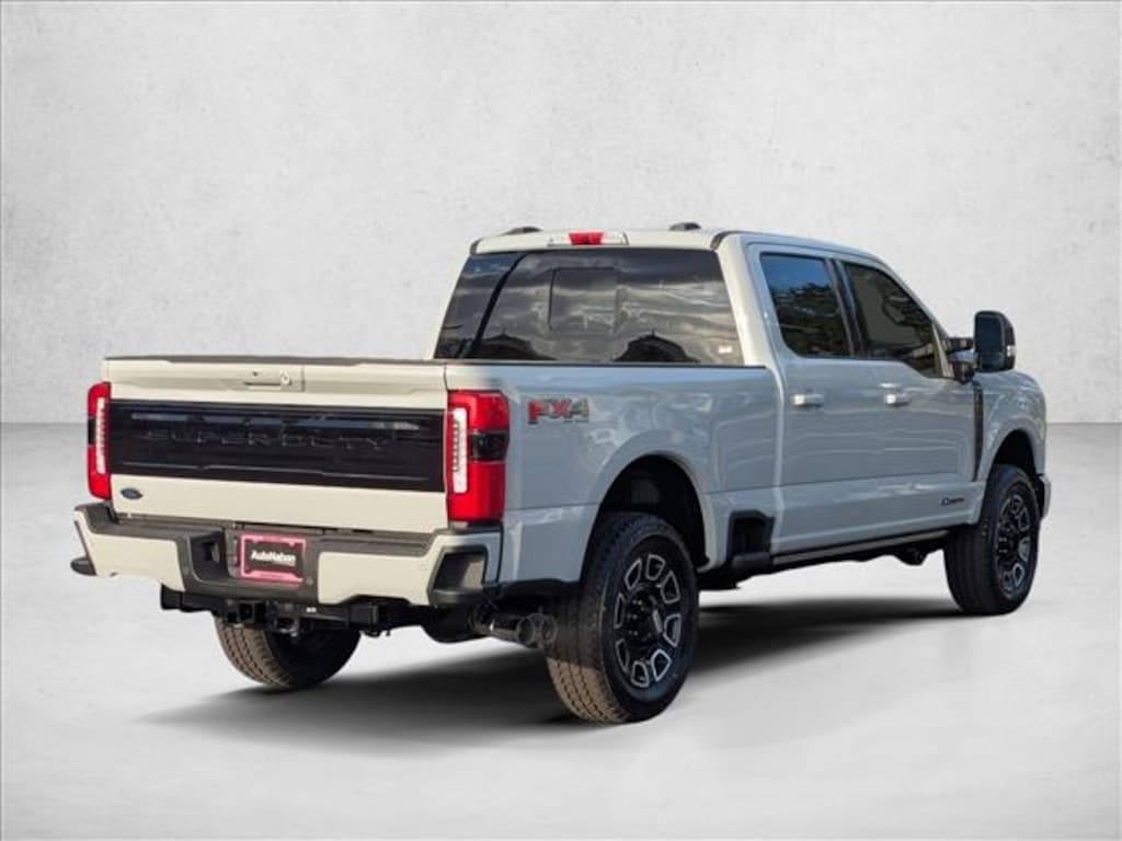 New 2026 Ford F-250 Platinum Truck Crew Cab