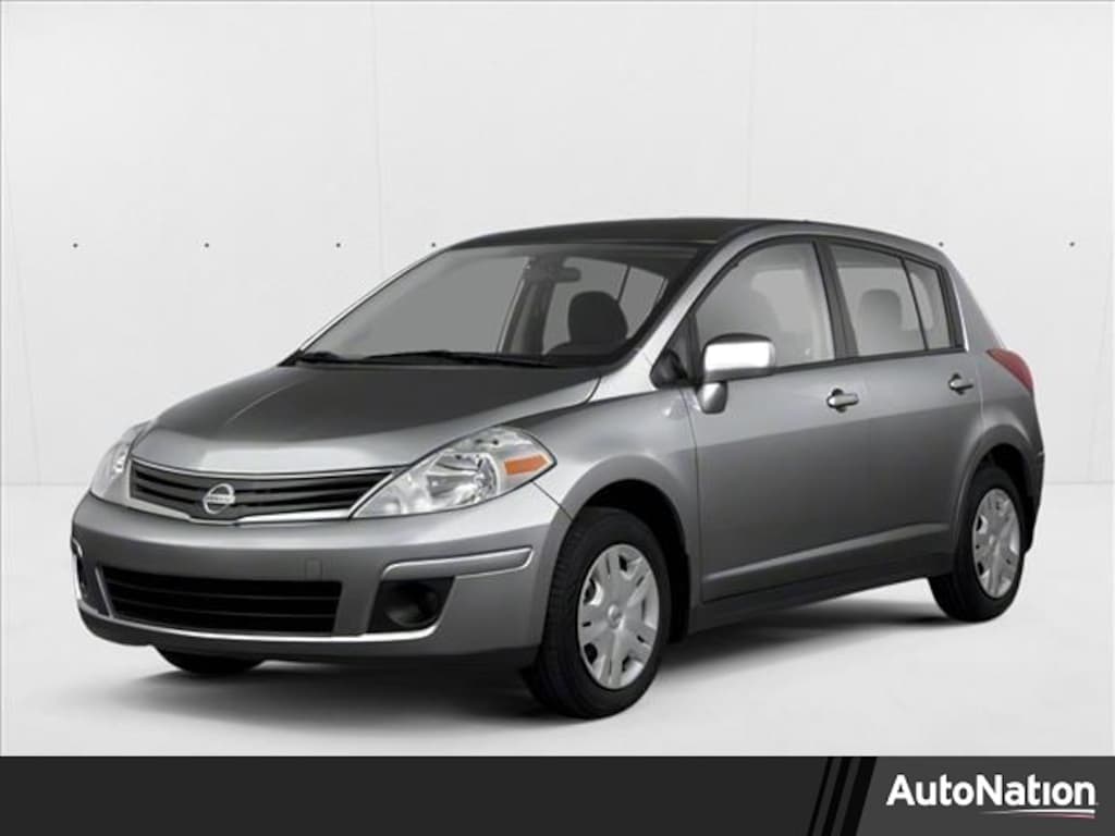 Used 2011 Nissan Versa 1.8 SL Hatchback