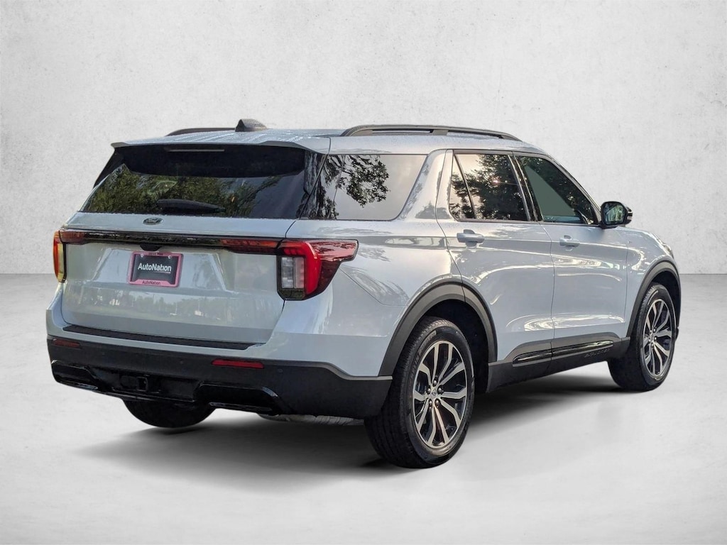 New 2026 Ford Explorer ST-Line SUV