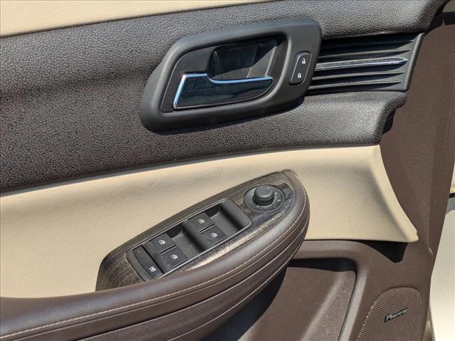 2015 Chevrolet Malibu 2LT photo 3