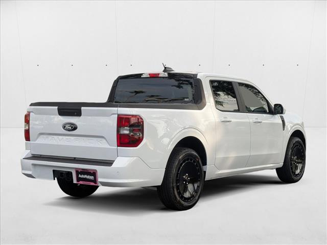 2025 Ford Maverick photo 2