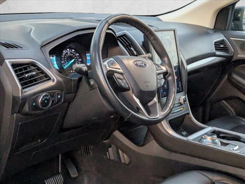 Used 2024 Ford Edge SEL SUV