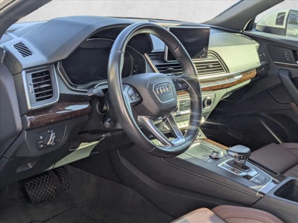 Used 2020 Audi Q5 e Premium Plus SUV