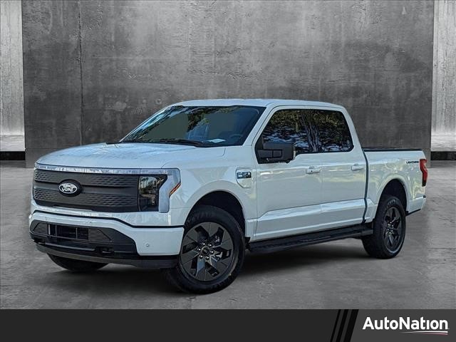 2025 Ford F-150 Lightning Flash's photo