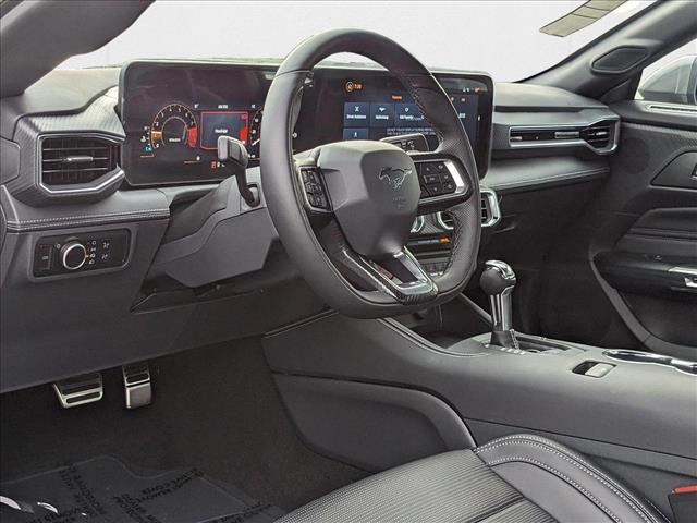 2025 Ford Mustang GT Premium photo 3