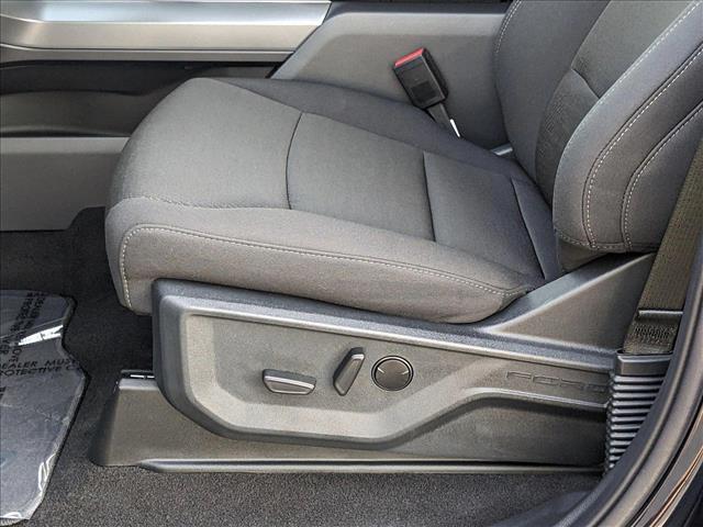 2025 Ford F-150 XLT photo 4