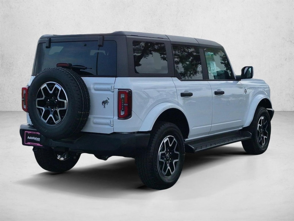 New 2026 Ford Bronco Outer Banks SUV
