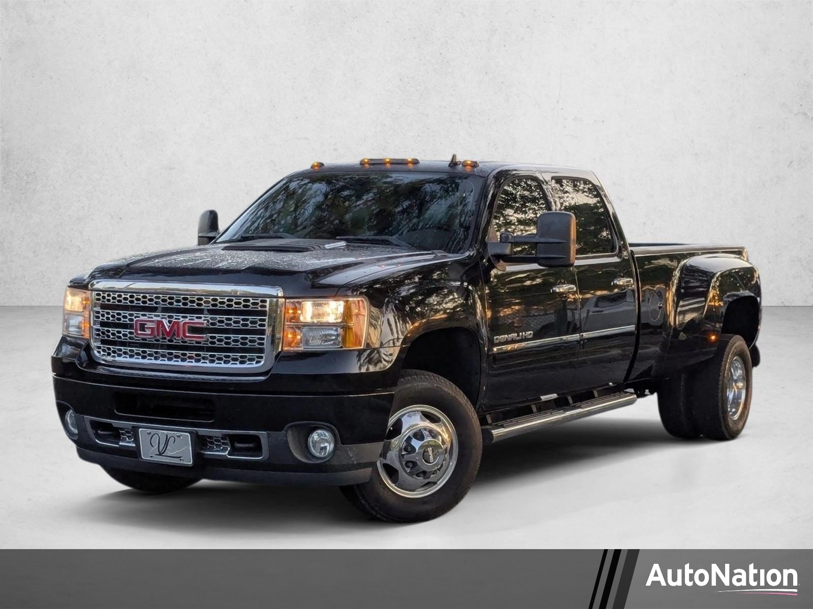 2013 GMC Sierra 4WD Crew Cab Standard Box SRW's photo