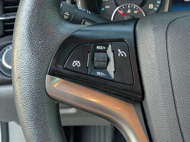 2015 Chevrolet Malibu LS photo 4