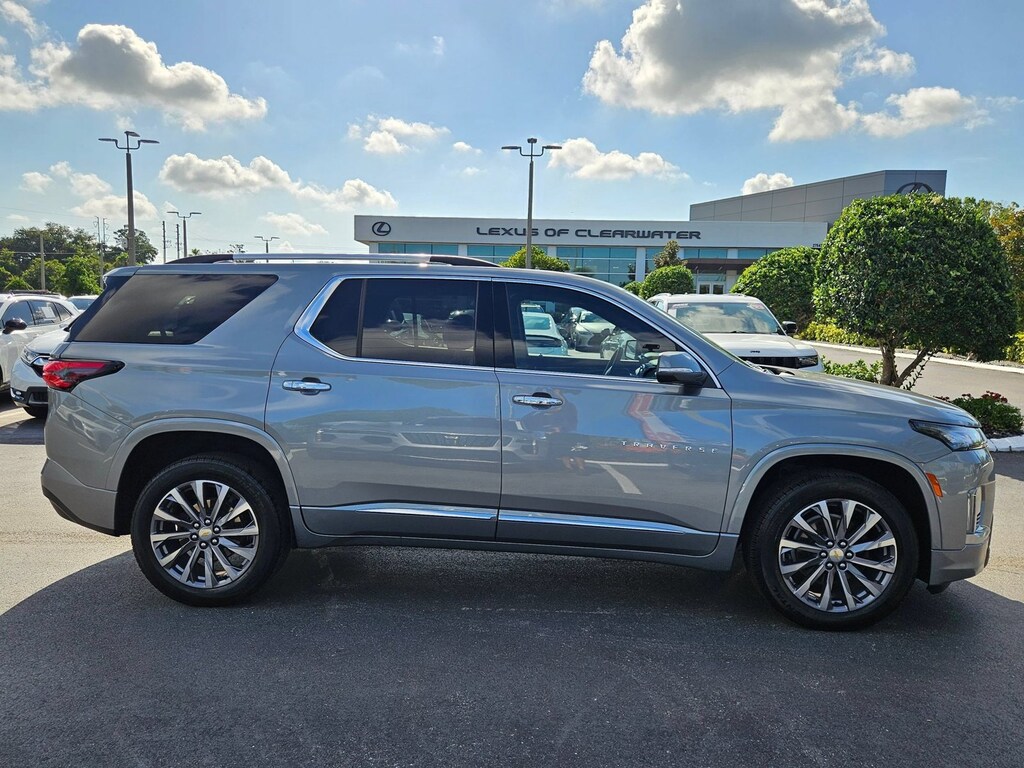 Used 2023 Chevrolet Traverse Premier SUV