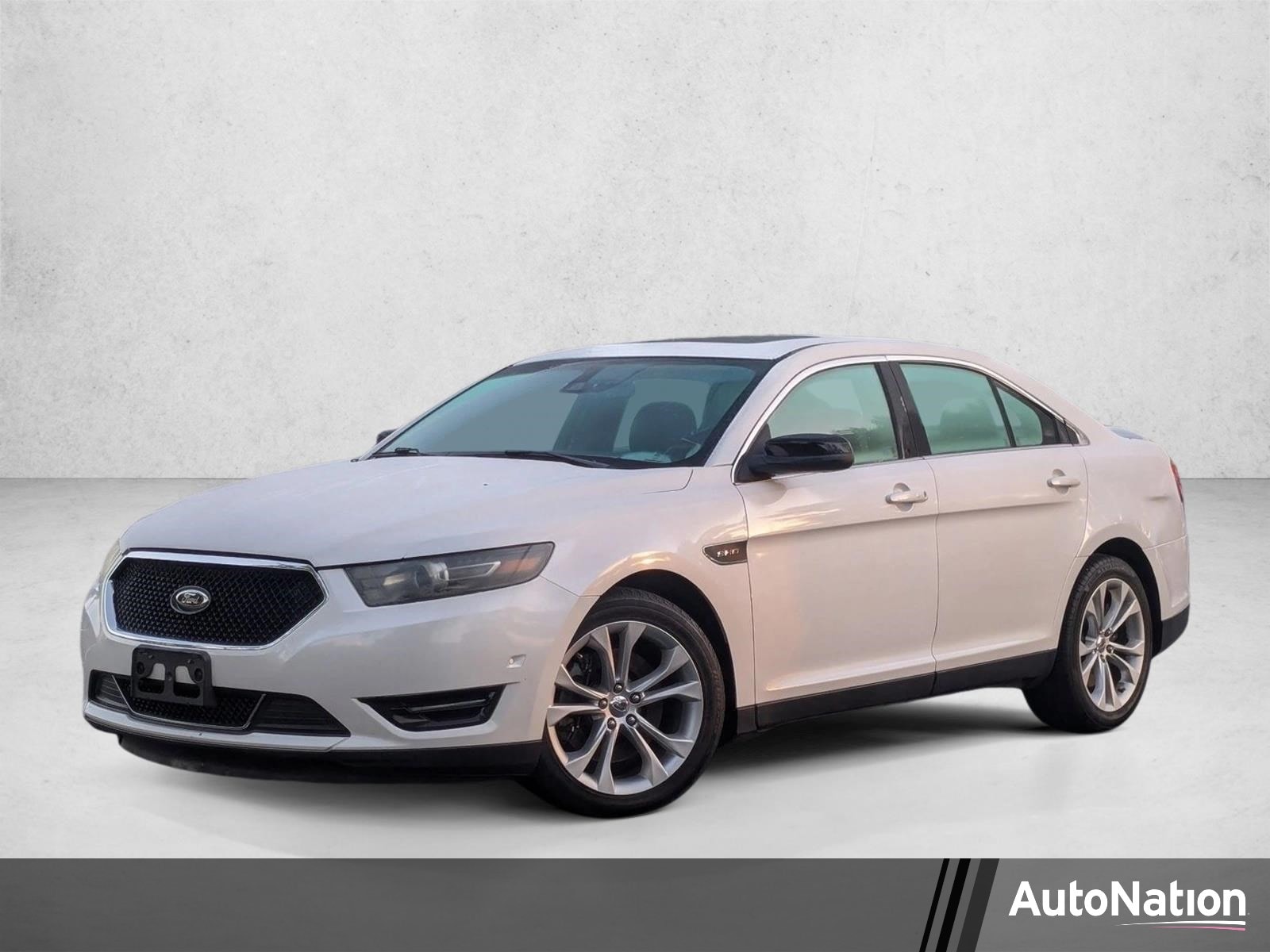 2014 Ford Taurus SHO AWD's photo