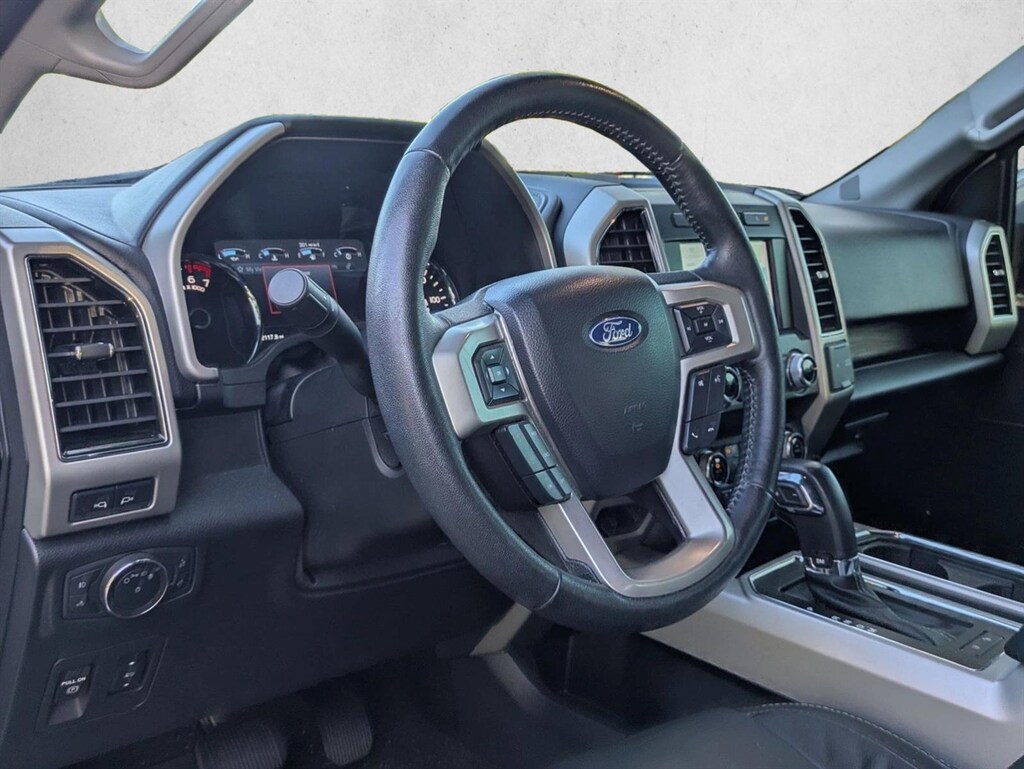 Used 2020 Ford F-150 LARIAT Truck SuperCrew Cab