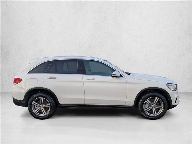 2022 Mercedes Benz GLC 300 photo 4