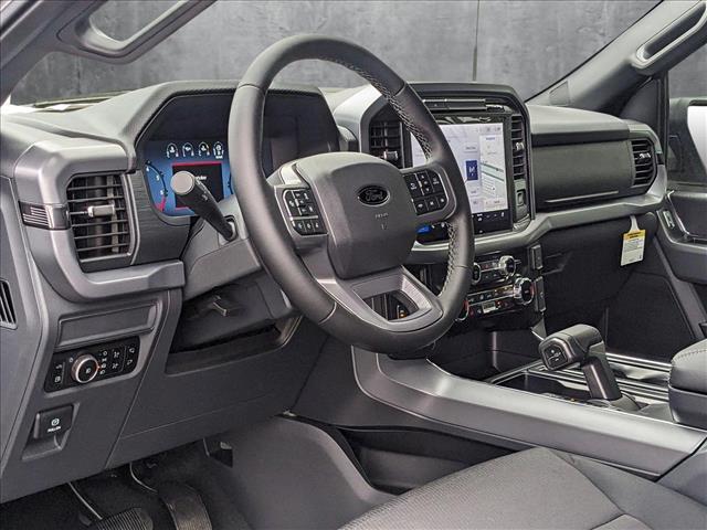2025 Ford F-150 XLT photo 3