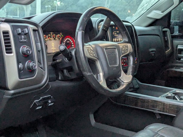 2016 Gmc Sierra 2500 HD Denali photo 2