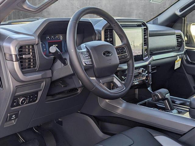 2025 Ford F-150 XLT photo 3