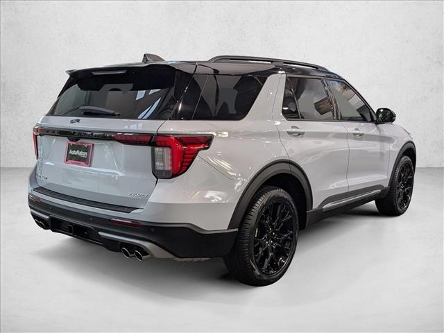 2025 Ford Explorer Platinum photo 2