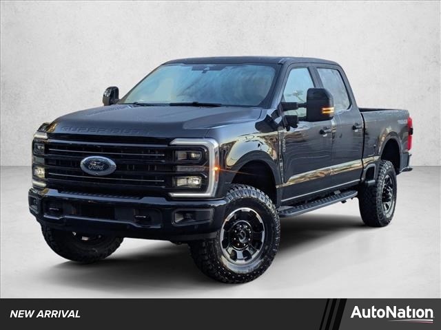 2026 Ford F-250 Super Duty Platinum's photo