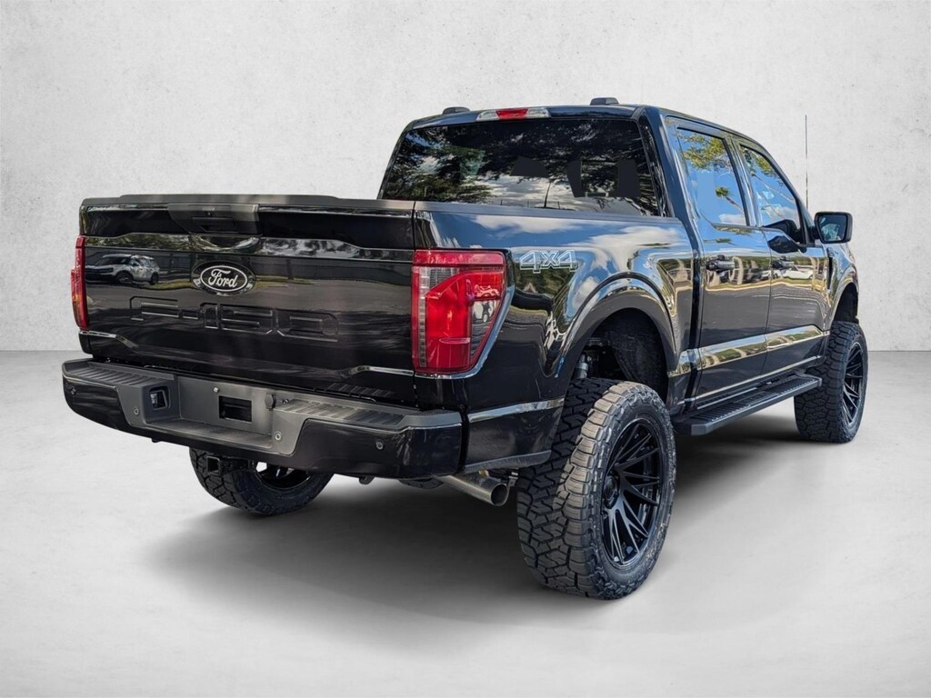 New 2026 Ford F-150 XLT Truck SuperCrew Cab