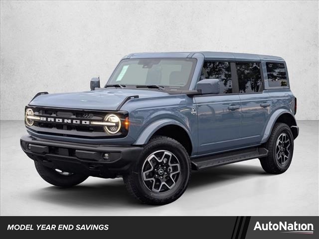 2025 Ford Bronco 4-Door Outer Banks's photo