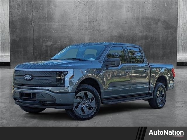 2025 Ford F-150 Lightning Flash's photo