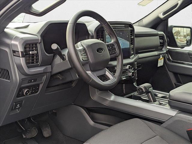 2025 Ford F-150 XLT photo 3