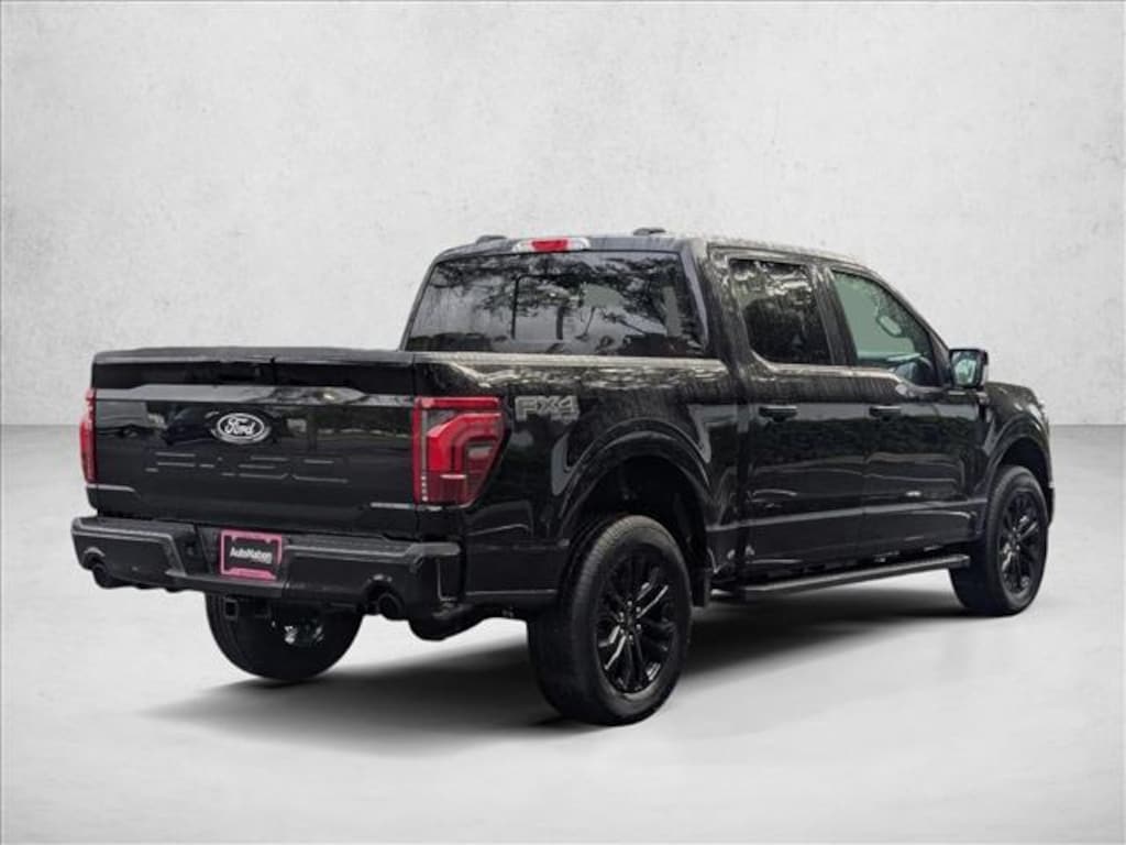 New 2025 Ford F-150 LARIAT Truck SuperCrew Cab