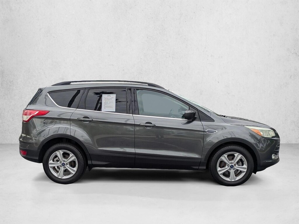 Used 2016 Ford Escape SE SUV
