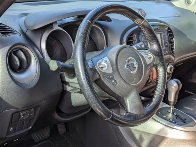 2013 Nissan Juke SL photo 3