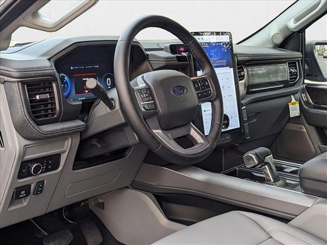 2025 Ford F-150 Lightning photo 3