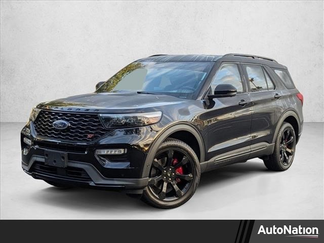2022 Ford Explorer ST's photo