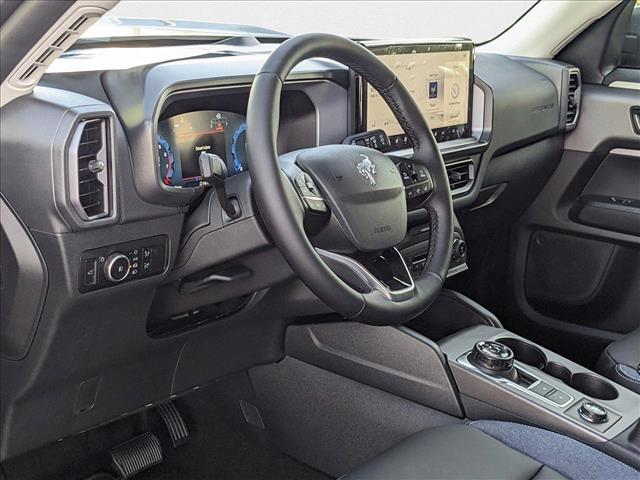 2025 Ford Bronco Sport Outer Banks photo 3