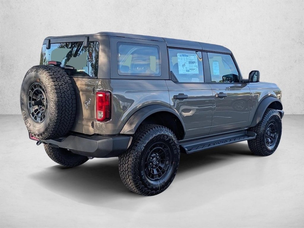 New 2026 Ford Bronco Base SUV
